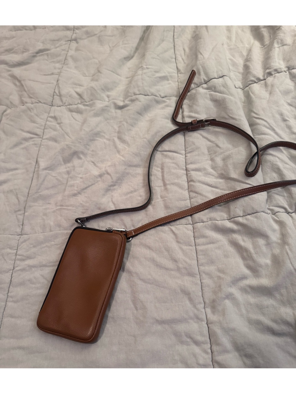 Men's Brown Leather Crossbody Bag - Classic Carry